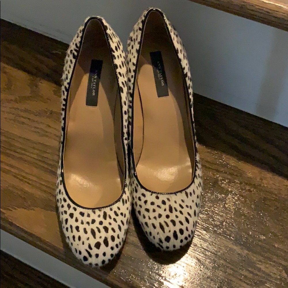 Ann Taylor leopard print shoes